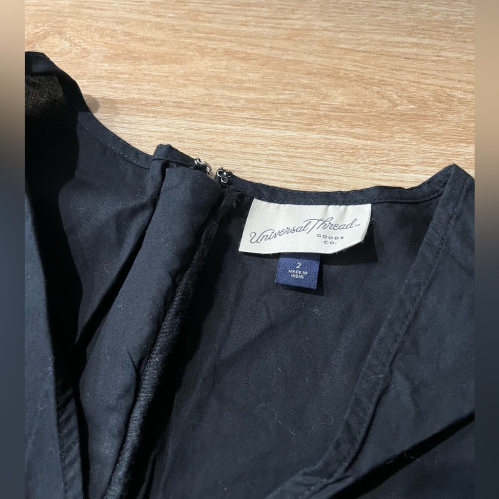 Never Worn - Universal Thread Black Elbow Puff Sl… - image 2